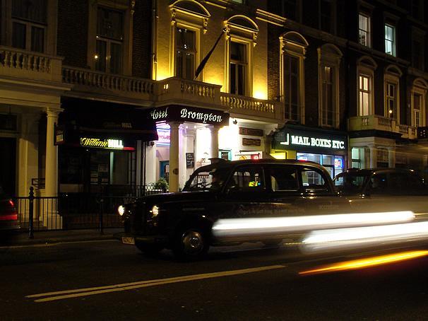 The Brompton Hotel London Exterior foto